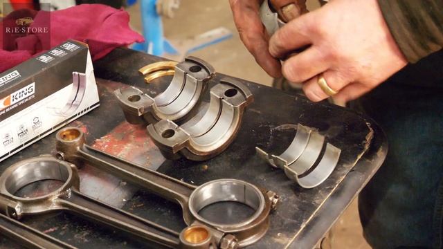 Crank shaft bearings, washers and torque - 1936 Ford Flathead V8 / ep009 смотреть онлайн