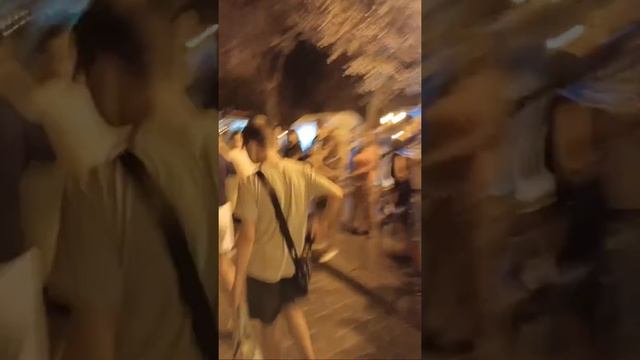 Ах, Одесса... Что происходит? Это нужно видеть и слышать! Дерибасовская, вечер 21 августа смотреть онлайн