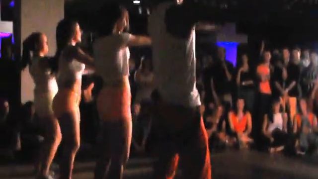 Show Brazilian Shake (Lúcio Lopes) - Budapest Kizomba Connection 2013 смотреть онлайн