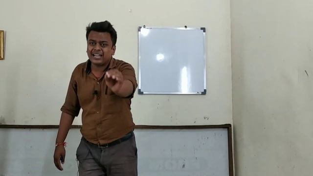 How to form Sentences(Simple Present) Explained in Hindi... смотреть онлайн
