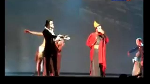 Пьер Карден. Музыкальные фестивали в Лакосте смотреть онлайн