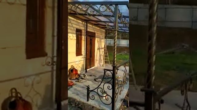 навес кованый козырек