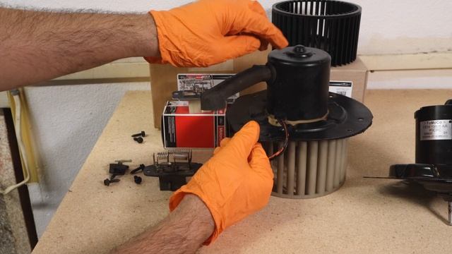 Ford Bronco F150 Blower Motor & Resistor Replacement | Weak No Air Fan Speeds | Bronco Restoration смотреть онлайн