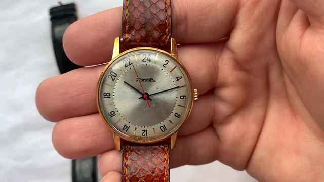 Видеообзор на редкие часы Ракета-Балтика 2623 на 24 часа Петродворцового Часового Завода смотреть онлайн