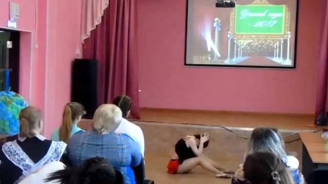 Танцы на стёклах. Ученик года 2017. смотреть онлайн