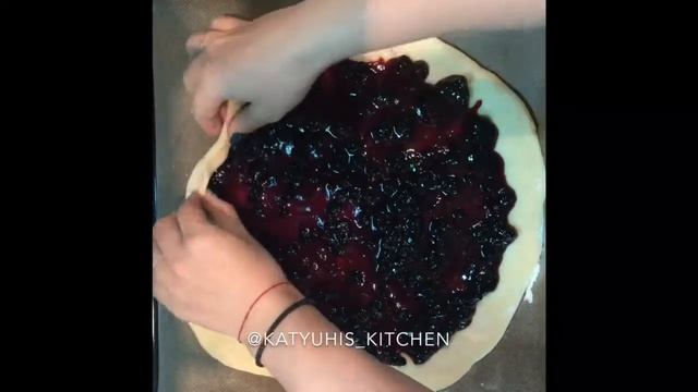 Открытый пирог с вареньем: рецепт от Foodman.club смотреть онлайн