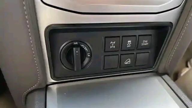 2024 Toyota Land Cruiser Prado смотреть онлайн