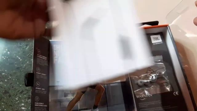 JBL Endurance Run |Unboxing & Review??? смотреть онлайн