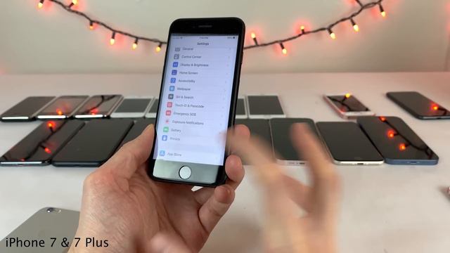 Reviewing Every iPhone! смотреть онлайн