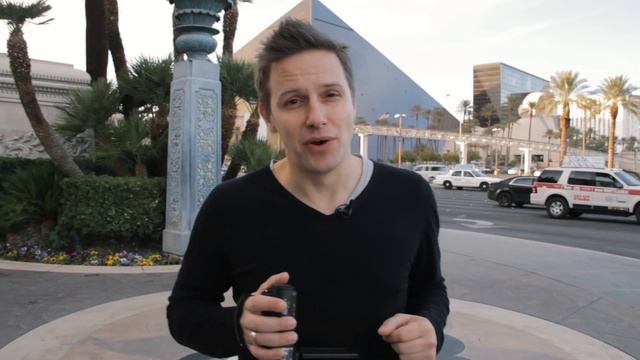 Latest X900 reviewed by Tom Dunmore смотреть онлайн