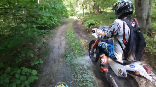 Катнули вечерком Suzuki DRZ400 Yamaha TTR250 Kawasaki KDX250 и другие смотреть онлайн