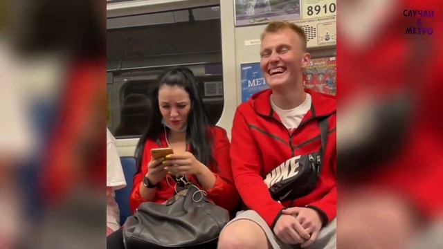 Топ 50 ПОЦЕЛУЕВ В МЕТРО 💋 Случай в МЕТРО ПРАНК Целую незнакомых девушек смотреть онлайн