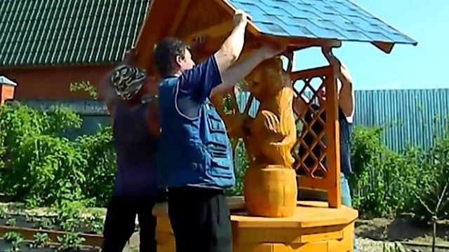 Резной домик для колодца - монтаж смотреть онлайн