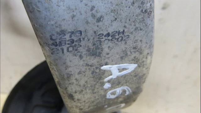 Кулак поворотный передний правый Audi A6 C5 смотреть онлайн