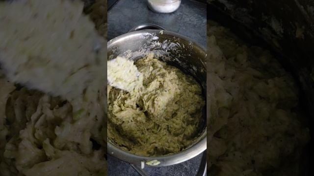 Вкуснее чем картофельные! Драники из кабачка.