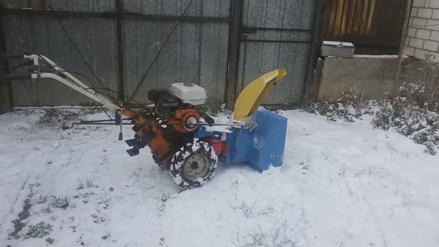 Самодельный снегоуборщик, чистим снег. смотреть онлайн