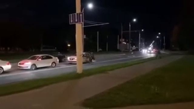 В Минске таксист спас протестующего от погони смотреть онлайн