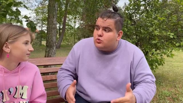 За Николь СЛЕДИТ СТРАШНЫЙ УЧЕНЫЙ !!! Кто победит??? смотреть онлайн