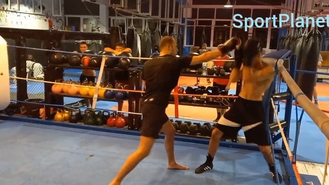 Левша боксёр против тай-боксёра. смотреть онлайн