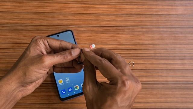 Redmi Note 10T 5G Insert SIM & MicroSD Card смотреть онлайн