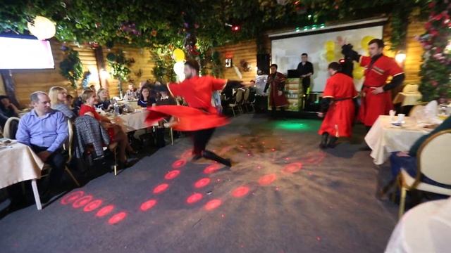 Ресторан "Райский сад" кавказский колорит смотреть онлайн