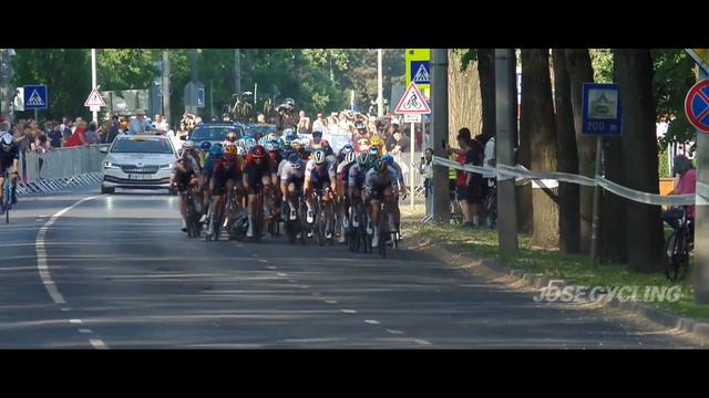 ROAD CYCLING CRASHES 2022 💥 Compilation