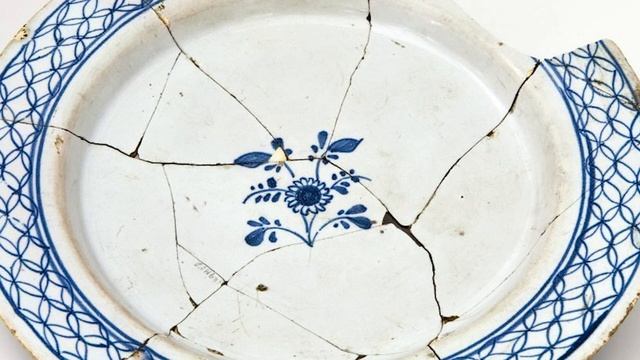 Какую посуду пора перестать хранить дома смотреть онлайн