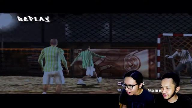 RETRO SIDE - Freestyle Fifa Street 2 Gameplay PS2 / PSX2 смотреть онлайн