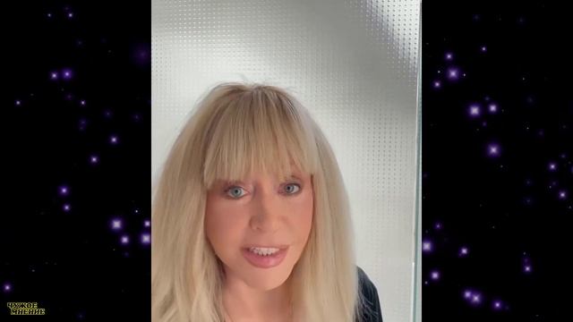 Алла Пугачева резко ответила священнику, который радовался очищению воздуха после эмиграции певицы смотреть онлайн