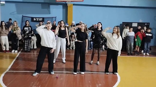 Новогодняя дискотека | Флешмоб | 7а смотреть онлайн