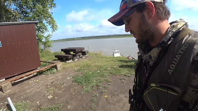 В дровах клюнул КРОКОДИЛ,а подсака нет......!Трофей на джиг, рыбалка на Оби,судак щука. смотреть онлайн