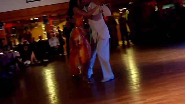 MARCO y VALERIA GONZALEZ à la milonga ENDORFINA novembre 2012 смотреть онлайн