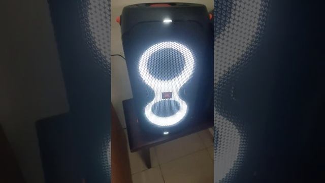 JBL Partybox 110 Plug in 50% volume bassboost lvl 1 bass test? смотреть онлайн