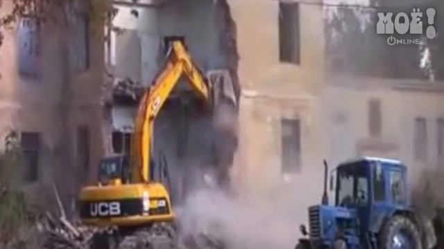 От старинной усадьбы в центре Воронежа остались только внешние стены смотреть онлайн