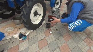 Замена масла в минитракторе - часть 2