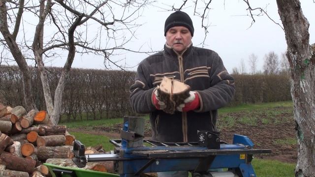 Колем дрова электро-гидравлическим колуном!We chop wood with an electro-hydraulic knife! смотреть онлайн