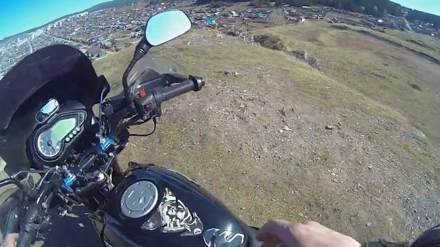 Одна из первых весенних поездок на мотоцикле Bajaj Pulsar 180 пятого апреля 2023.