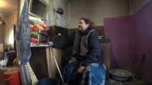 СМЫСЛА ЖИТЬ БОЛЬШЕ НЕТУ ! __ Бабушка Лиля заслуживает лучшую жизнь.mp4