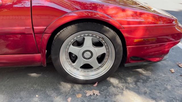 The Lotus Esprit V8 Is an Underrated Exotic Sports Car смотреть онлайн