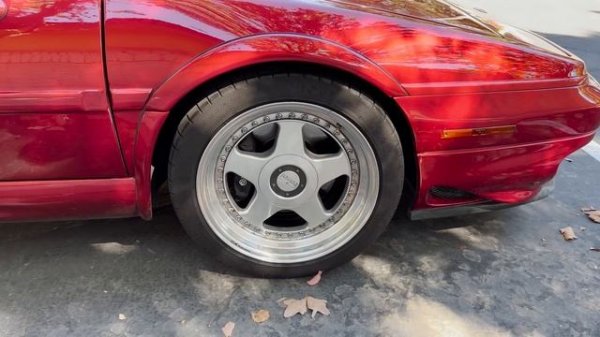 The Lotus Esprit V8 Is an Underrated Exotic Sports Car