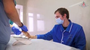 Работа военных врачей и медицинского персонала медбатальона ЗВО