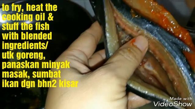 Ikan Cencaru Terutup (sumbat) Tok Mak Johor / Johor Style of Spicy Torpedo Scad Fish by Linda Hussi смотреть онлайн