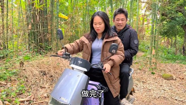 狡猾摩的妹，勇敢追爱，不折手段，是对还是错？ смотреть онлайн
