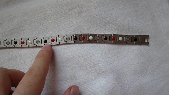 Купил красивый Магнитный лечебный браслет :) смотреть онлайн