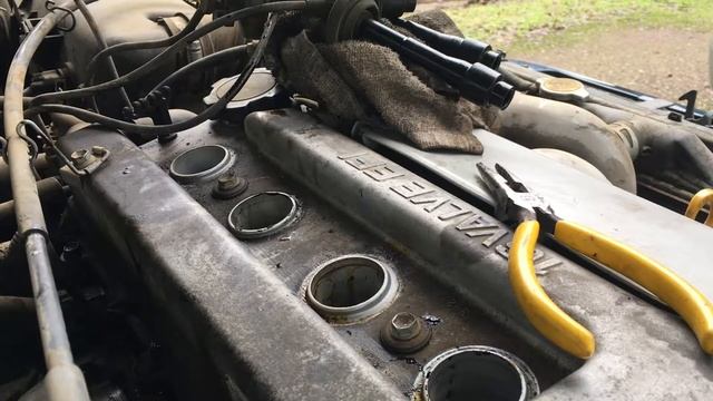 1998 Toyota corolla Check engine light diagnosis part #1 смотреть онлайн