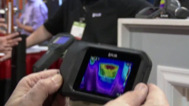 Hands on with the FLIR C2 смотреть онлайн