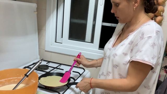 Влог:Мастер класс по умению печь блинчики смотреть онлайн