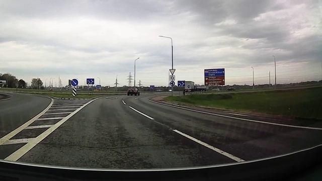 "Зелёные человечки" замечены вдоль трассы М1 у Бреста смотреть онлайн