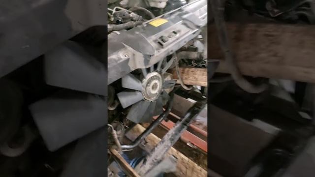 Газель Некст Cummins 2.8 замена КАРТЕРА ДВС НА КОЛЕНКАХ смотреть онлайн