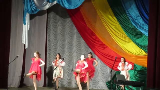 Красивый танец девочек.Beautiful girls dance. смотреть онлайн